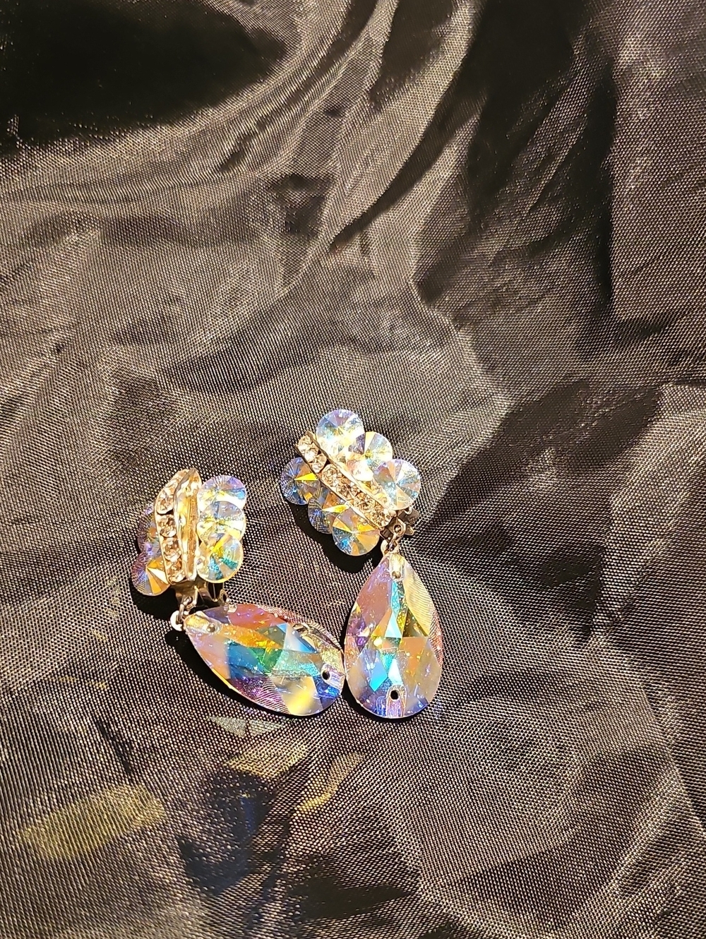 Crystal Teardrop Drop Earrings - Iridescent Gold